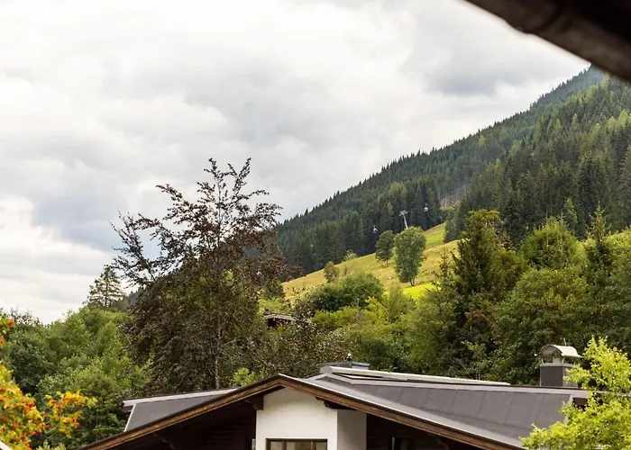 In Near Slopes * Saalbach Hinterglemm